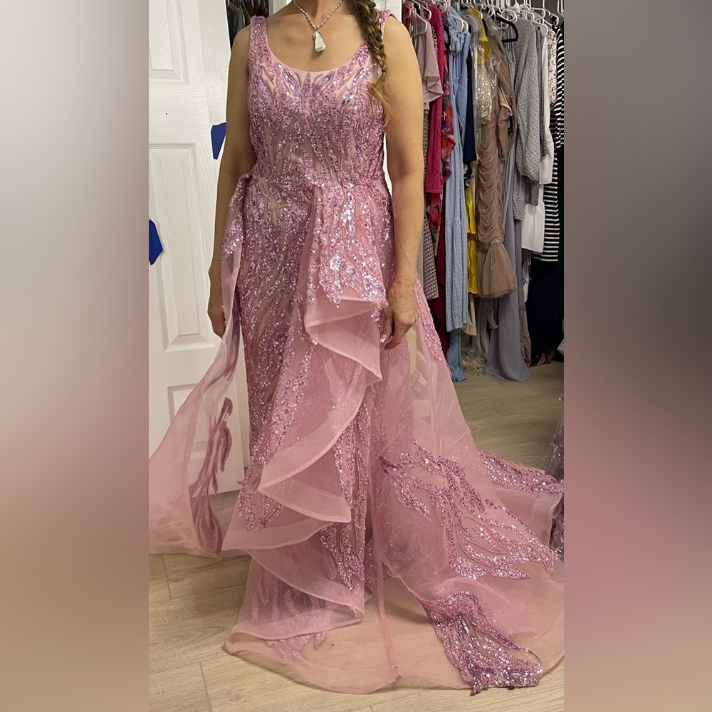 Pink dress/gown